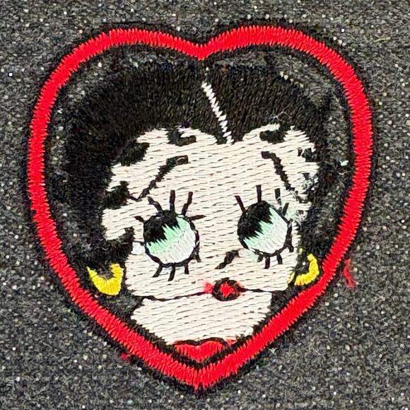 Betty Boop Gray Sparkle Embroidered Wallet - Picture 4 of 5